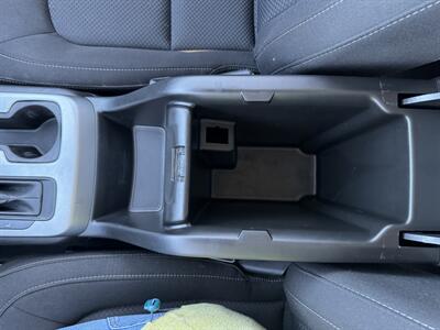 2022 Chevrolet Colorado LT   - Photo 18 - Schoolcraft, MI 49087