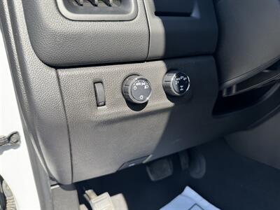 2022 Chevrolet Colorado LT   - Photo 9 - Schoolcraft, MI 49087
