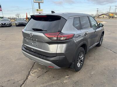2023 Nissan Rogue S   - Photo 2 - Schoolcraft, MI 49087