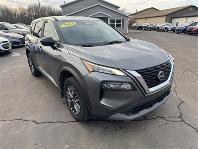 2023 Nissan Rogue S   - Photo 3 - Schoolcraft, MI 49087