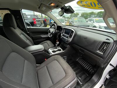 2022 Chevrolet Colorado LT   - Photo 13 - Schoolcraft, MI 49087