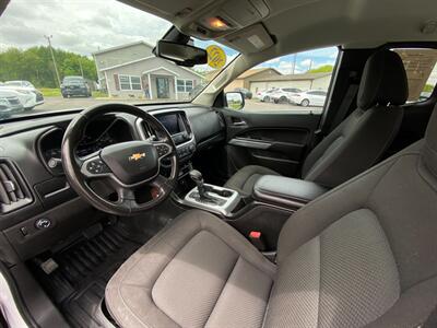2022 Chevrolet Colorado LT   - Photo 21 - Schoolcraft, MI 49087