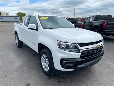 2022 Chevrolet Colorado LT   - Photo 2 - Schoolcraft, MI 49087