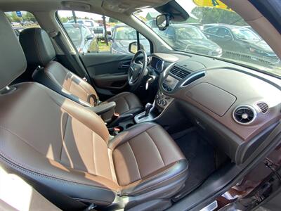 2016 Chevrolet Trax LTZ   - Photo 11 - Schoolcraft, MI 49087