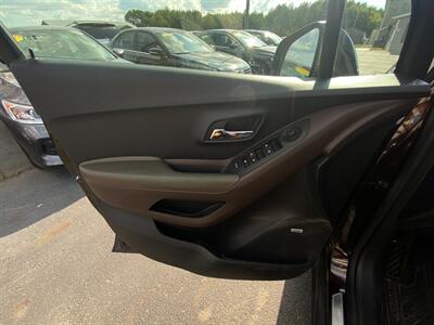 2016 Chevrolet Trax LTZ   - Photo 25 - Schoolcraft, MI 49087