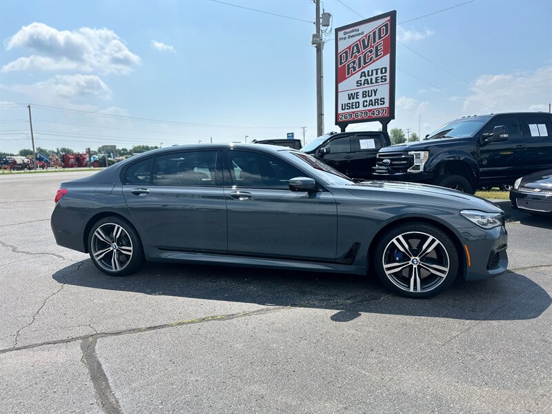 2018 BMW 7 Series 750i xDrive - Photo 1 - Schoolcraft, MI 49087