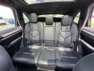 2014 Porsche Cayenne GTS   - Photo 18 - Schoolcraft, MI 49087