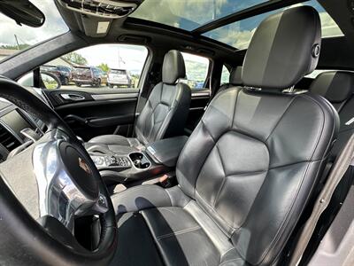 2014 Porsche Cayenne GTS   - Photo 13 - Schoolcraft, MI 49087