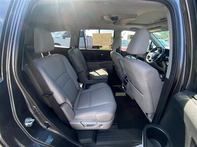 2022 Honda Pilot Touring w/Rear Captains   - Photo 14 - Schoolcraft, MI 49087