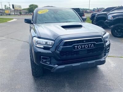 2021 Toyota Tacoma TRD Pro   - Photo 3 - Schoolcraft, MI 49087