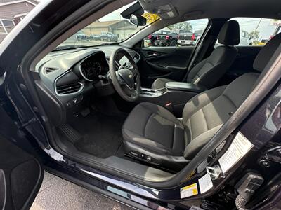2023 Chevrolet Malibu LT   - Photo 23 - Schoolcraft, MI 49087