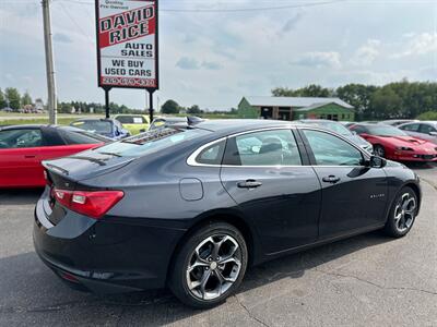 2023 Chevrolet Malibu LT   - Photo 9 - Schoolcraft, MI 49087