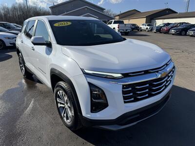 2025 Chevrolet Equinox LT   - Photo 4 - Schoolcraft, MI 49087