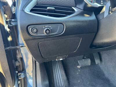 2025 Chevrolet Malibu LT   - Photo 6 - Schoolcraft, MI 49087