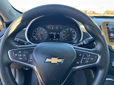 2025 Chevrolet Malibu LT   - Photo 7 - Schoolcraft, MI 49087