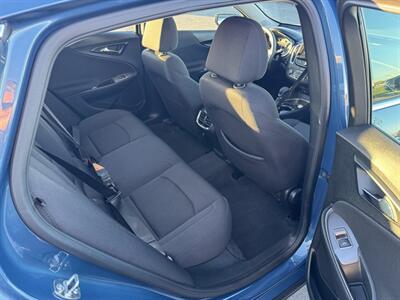 2025 Chevrolet Malibu LT   - Photo 12 - Schoolcraft, MI 49087