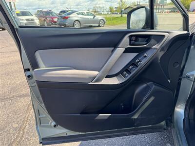 2016 Subaru Forester 2.5i - Photo 6 - Schoolcraft, MI 49087