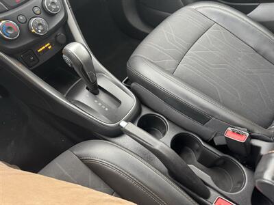 2019 Chevrolet Trax LT   - Photo 15 - Schoolcraft, MI 49087