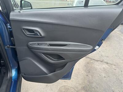 2019 Chevrolet Trax LT   - Photo 21 - Schoolcraft, MI 49087