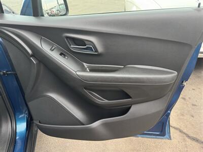 2019 Chevrolet Trax LT   - Photo 23 - Schoolcraft, MI 49087