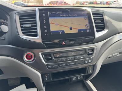 2017 Honda Ridgeline RTL-T - Photo 14 - Schoolcraft, MI 49087