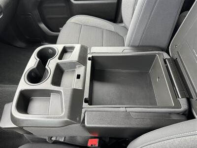 2021 Chevrolet Silverado 1500 LT   - Photo 17 - Schoolcraft, MI 49087