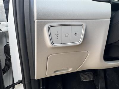 2024 Hyundai TUCSON SEL   - Photo 8 - Schoolcraft, MI 49087