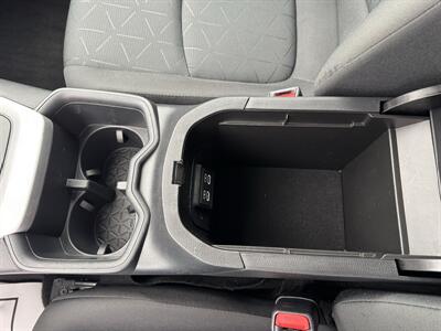 2024 Toyota RAV4 XLE   - Photo 15 - Schoolcraft, MI 49087