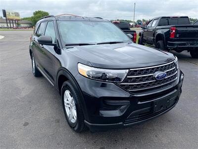 2020 Ford Explorer XLT   - Photo 2 - Schoolcraft, MI 49087