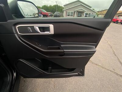 2020 Ford Explorer XLT   - Photo 12 - Schoolcraft, MI 49087