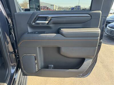 2025 GMC Sierra 2500HD AT4   - Photo 32 - Schoolcraft, MI 49087