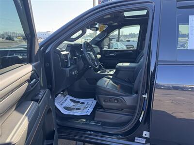 2025 GMC Sierra 2500HD AT4   - Photo 10 - Schoolcraft, MI 49087