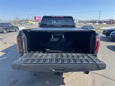 2025 GMC Sierra 2500HD AT4   - Photo 29 - Schoolcraft, MI 49087