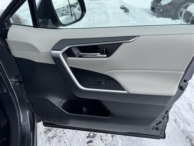 2024 Toyota RAV4 XLE Premium   - Photo 25 - Schoolcraft, MI 49087