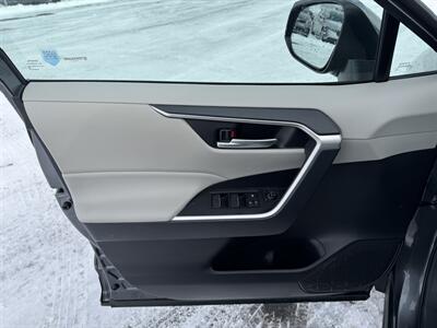 2024 Toyota RAV4 XLE Premium   - Photo 6 - Schoolcraft, MI 49087
