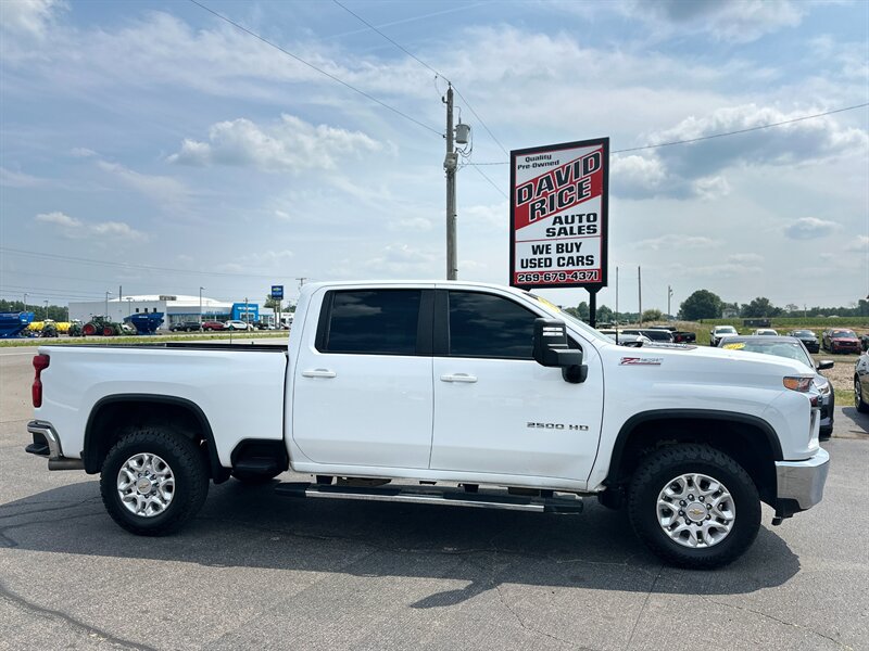 2023 Chevrolet Silverado 2500HD LT - Photo 1 - Schoolcraft, MI 49087