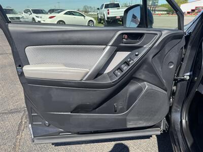2018 Subaru Forester 2.5i Premium   - Photo 6 - Schoolcraft, MI 49087