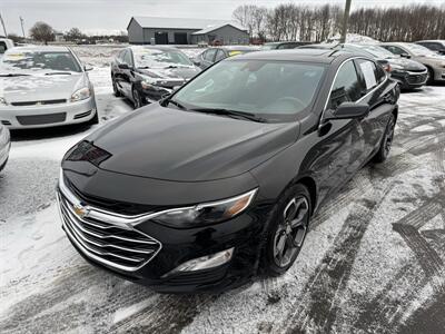 2023 Chevrolet Malibu LT   - Photo 5 - Schoolcraft, MI 49087