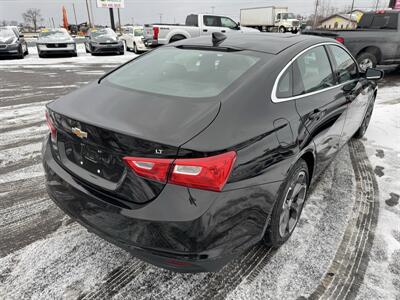 2023 Chevrolet Malibu LT   - Photo 3 - Schoolcraft, MI 49087