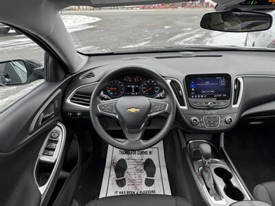 2023 Chevrolet Malibu LT   - Photo 18 - Schoolcraft, MI 49087