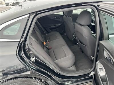 2023 Chevrolet Malibu LT   - Photo 23 - Schoolcraft, MI 49087