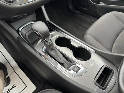 2023 Chevrolet Malibu LT   - Photo 15 - Schoolcraft, MI 49087