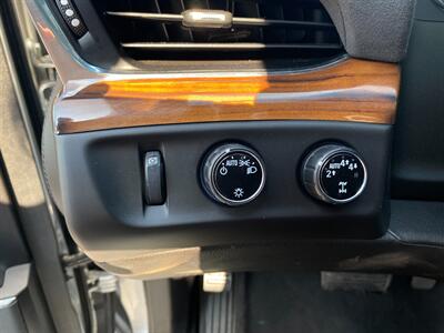 2017 Cadillac Escalade Luxury   - Photo 39 - Schoolcraft, MI 49087