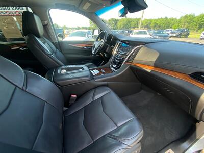 2017 Cadillac Escalade Luxury   - Photo 15 - Schoolcraft, MI 49087