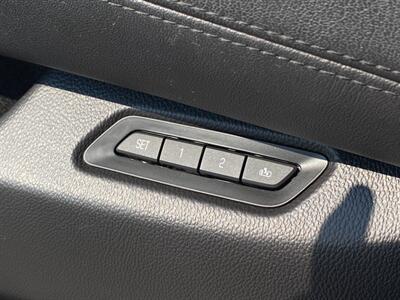 2017 Cadillac Escalade Luxury   - Photo 35 - Schoolcraft, MI 49087