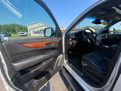 2017 Cadillac Escalade Luxury   - Photo 32 - Schoolcraft, MI 49087