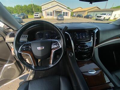 2017 Cadillac Escalade Luxury   - Photo 40 - Schoolcraft, MI 49087