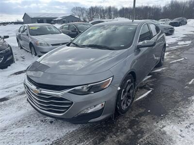 2023 Chevrolet Malibu LT   - Photo 5 - Schoolcraft, MI 49087