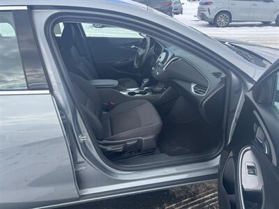 2023 Chevrolet Malibu LT   - Photo 25 - Schoolcraft, MI 49087