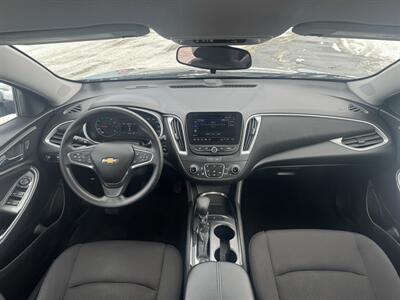 2023 Chevrolet Malibu LT   - Photo 17 - Schoolcraft, MI 49087
